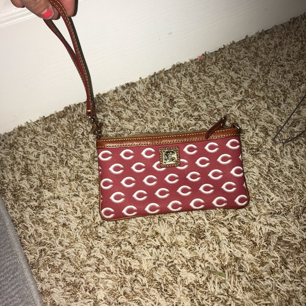 dooney and bourke clutch/change purse